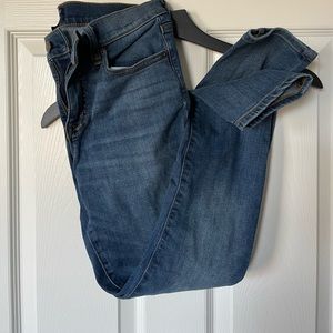 Mid rise skinny jeans